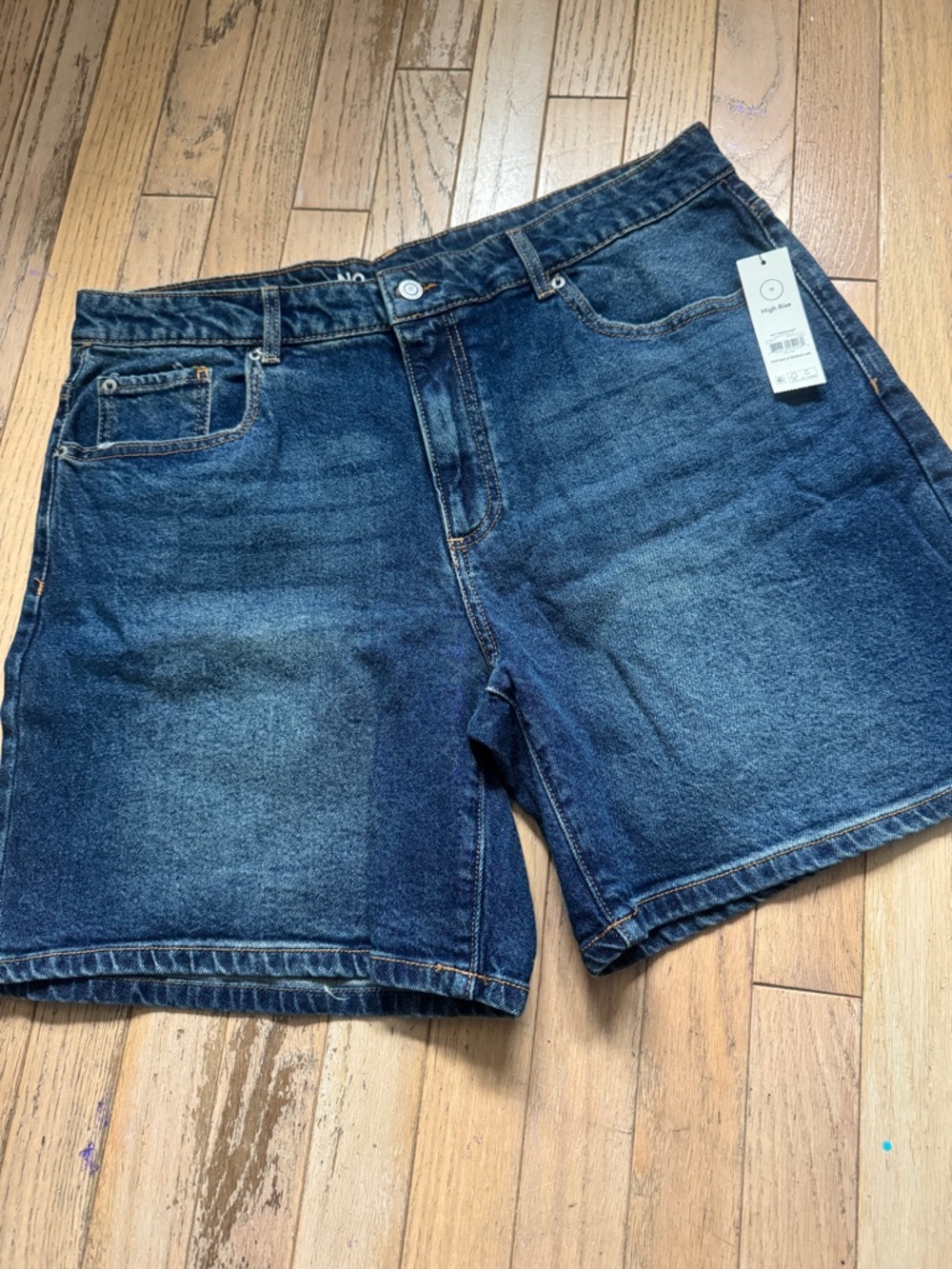NWT High Rise Denim Shorts Size 14